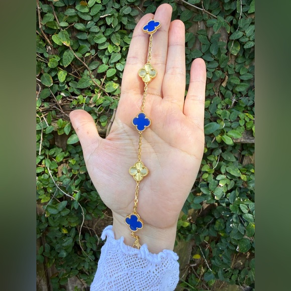 Gold and Blue Clover Bracelet - Picture 3 of 9